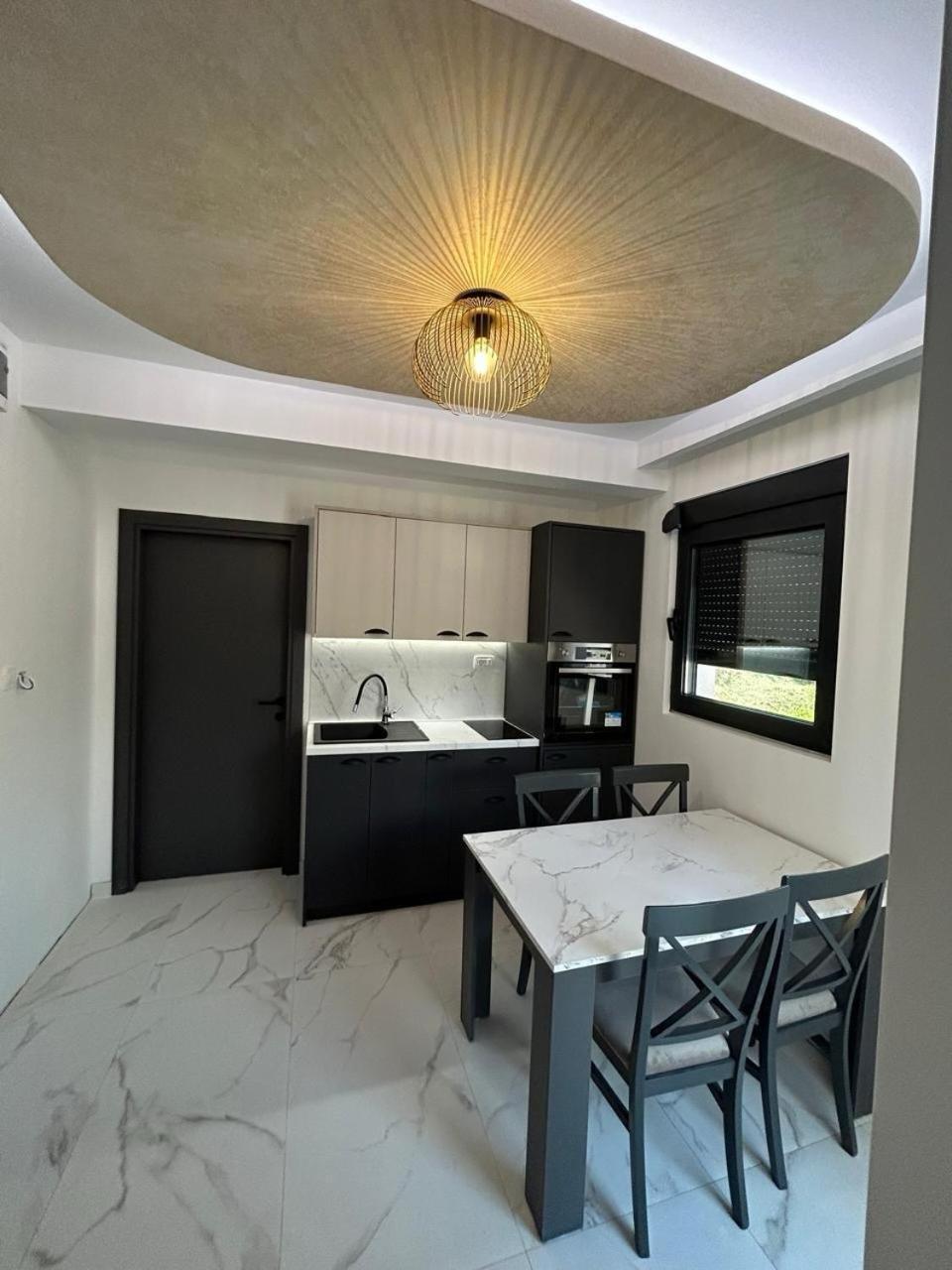 Merlin Prestige Apartments Budva Extérieur photo