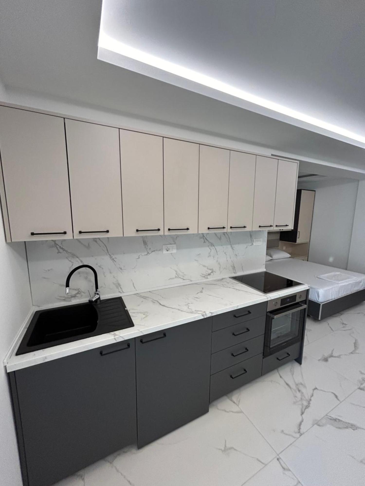 Merlin Prestige Apartments Budva Extérieur photo