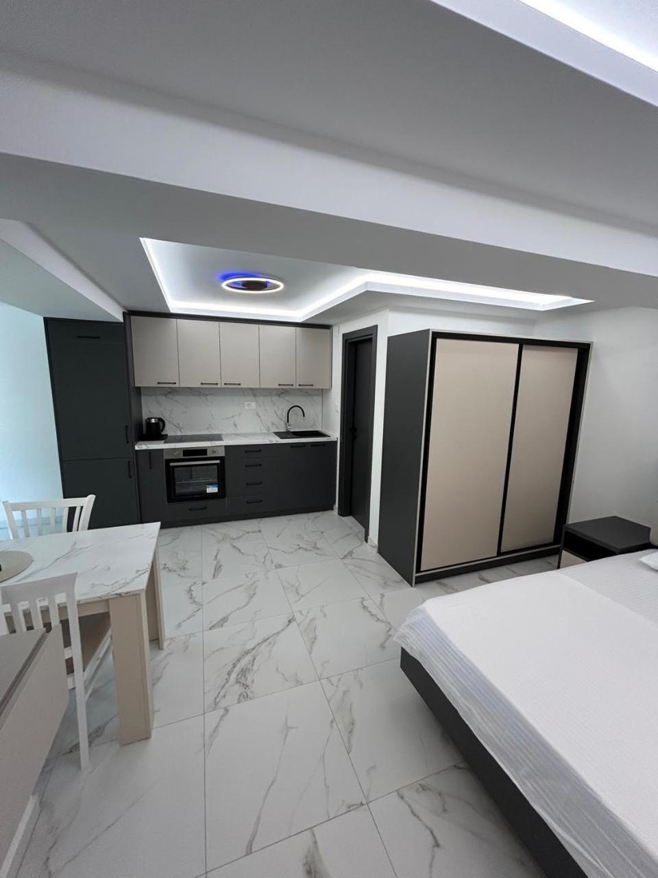 Merlin Prestige Apartments Budva Extérieur photo