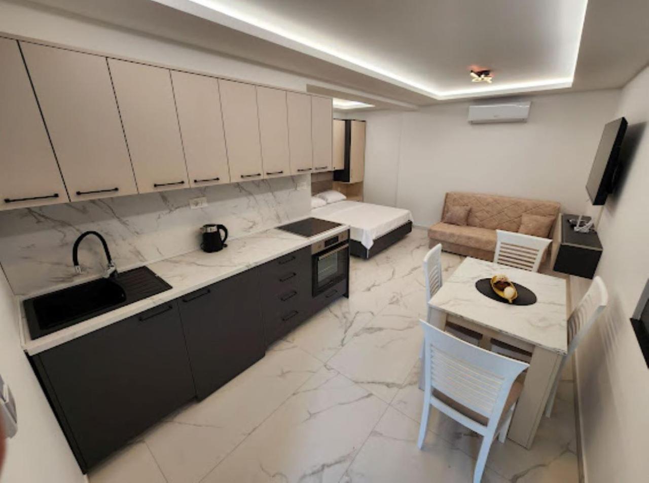 Merlin Prestige Apartments Budva Extérieur photo